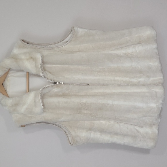 Ivory Cream Faux Fur Vest Rich Elegant Luxurious Plus Size Pockets Zippered Euc - Picture 4 of 8